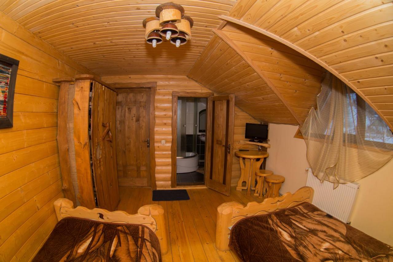 Садиба Вежа Verkhovyna Kamer foto